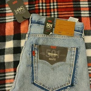 501 Levis Brand New Men’s Jeans NWT
